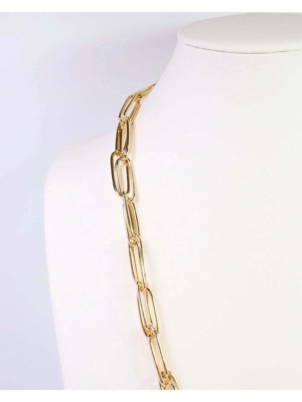 Caroline Hill Mandan Infinity Chain Necklace - Gold